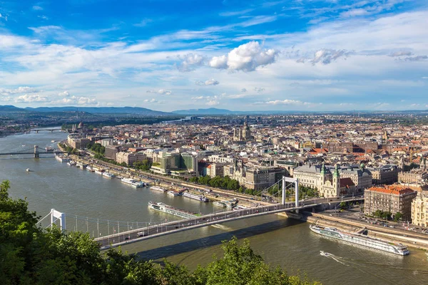 Panoramisch uitzicht op Boedapest — Stockfoto