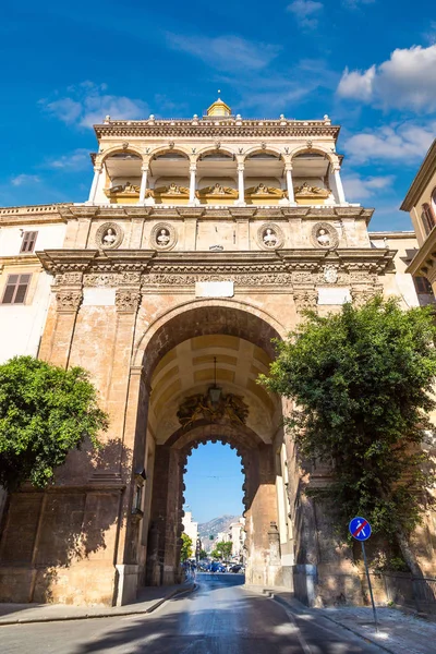 La puerta de Porto Nuovo en Palermo — Foto de Stock