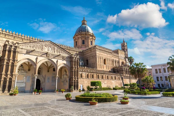 イタリアのパレルモ大聖堂 — ストック写真