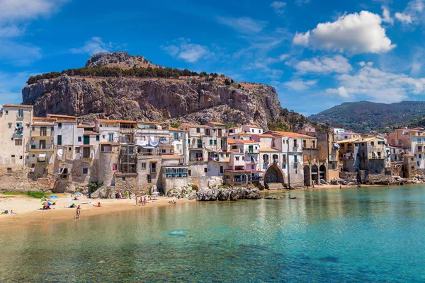 Cefalu Sicilya Sandy beach