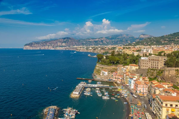 Sorrento aan de Amalfi kust in Italië — Stockfoto