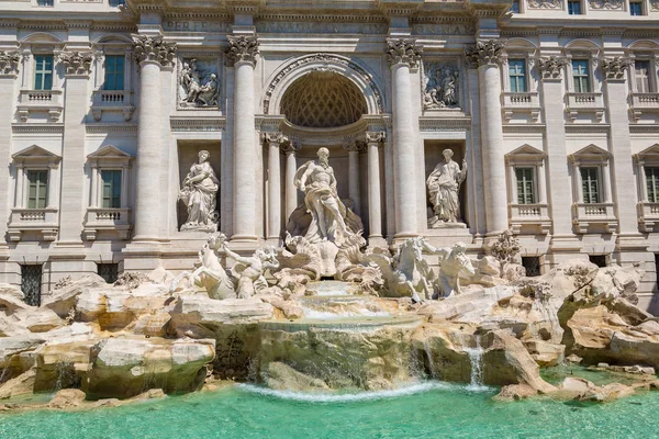 Fonte di Trevi em Roma — Fotografia de Stock