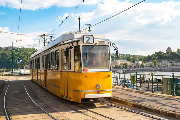 Ретро трамвай у Будапешті — стокове фото