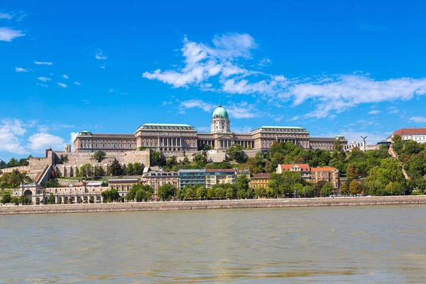 Palais royal en budapest — Photo