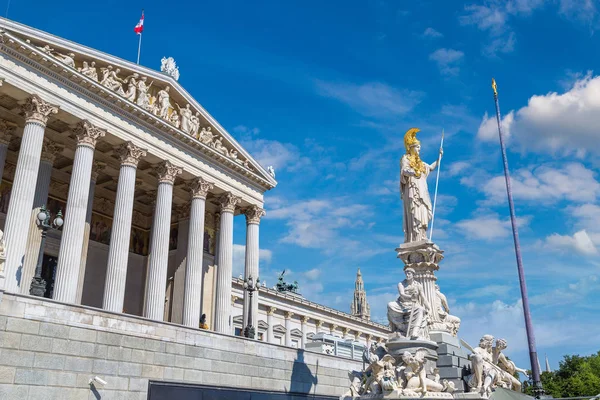 Austrian Parliament in Vienna — Stock Photo, Image