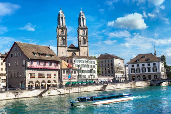 A zürichi Grossmünster templom — Stock Fotó