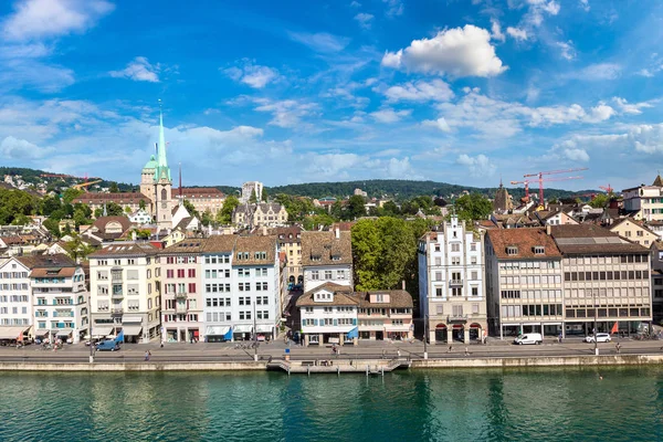 Zürih'in panoramik görünüm