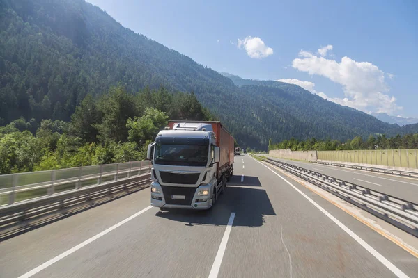 Asphalt road in Austria — Stock Photo, Image