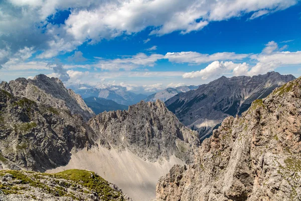 Високих горах, в Альпах — стокове фото