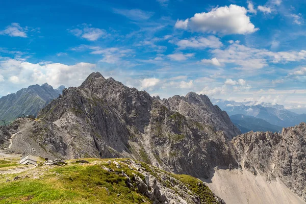 Yüksek dağ Alpleri'nde