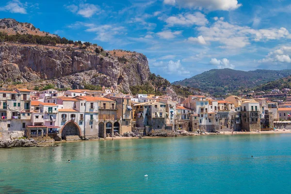 Cefalu Sicilya Sandy beach