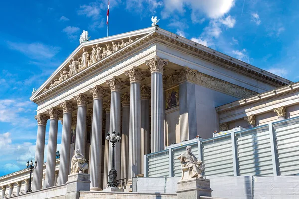 Österreichisches Parlament in Wien — Stockfoto