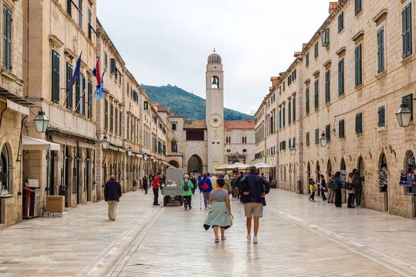 Περπάτημα street παλιά πόλη του Ντουμπρόβνικ — Φωτογραφία Αρχείου