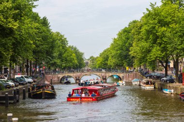 Amsterdam kanal ve peyzaj