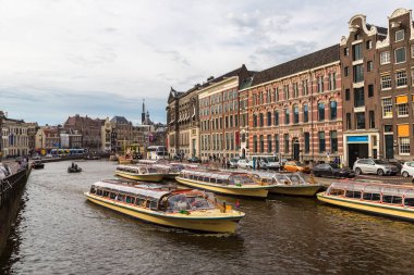 Amsterdam kanal ve peyzaj