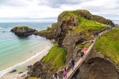 Carrick-a-rede ip köprüsü