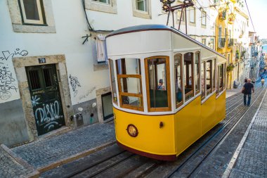 Füniküler Lizbon şehir merkezi