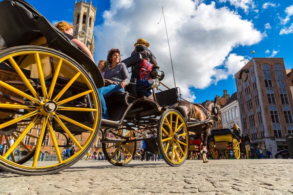 bruges içinde at arabası