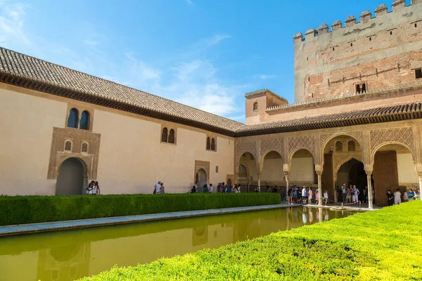 Corte de los Mirtos Alhambra de Granada — Foto de Stock