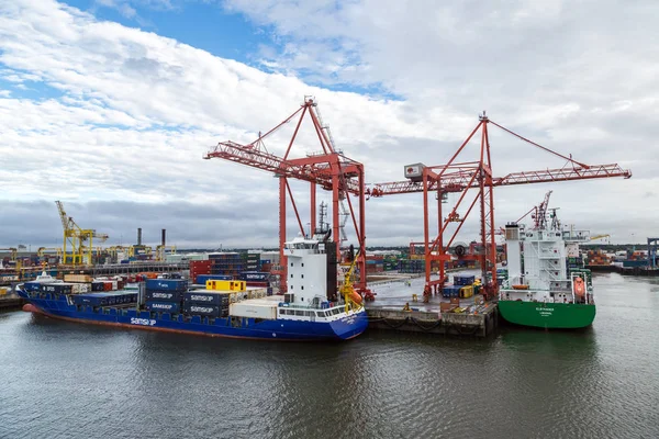 Port of Dublinin, Ireland — Stock Photo, Image