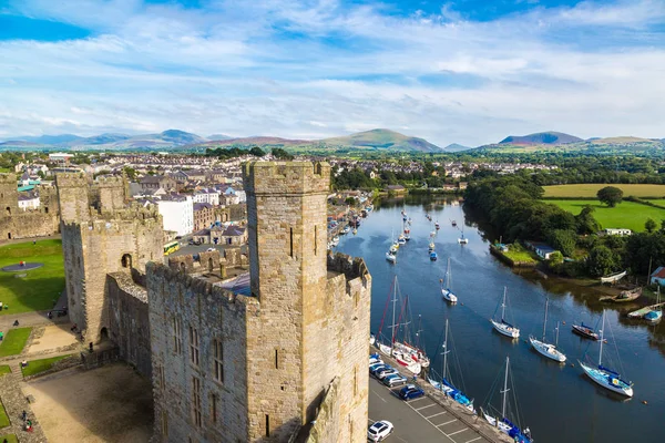 Caernarfon Castle i Wales — Stockfoto