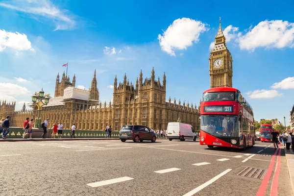 Big Ben, Westminster Bridge y autobús —  Fotos de Stock