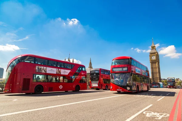 Big Ben, Westminster Bridge och buss — Stockfoto