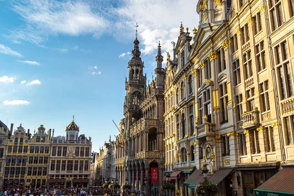 Brüksel grand yerde