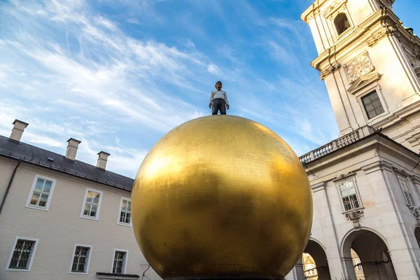 Globe d'or à Salzbourg — Photo