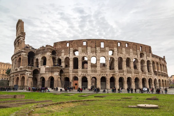 Legendary Coliseum in Rome — Stock Photo, Image