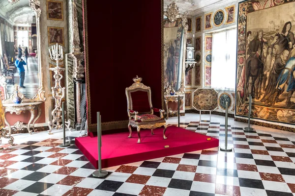 Kopenhag 'daki Rosenborg Kalesi