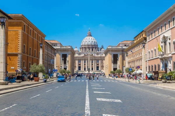 Vatican in a summer day — Stock Photo, Image