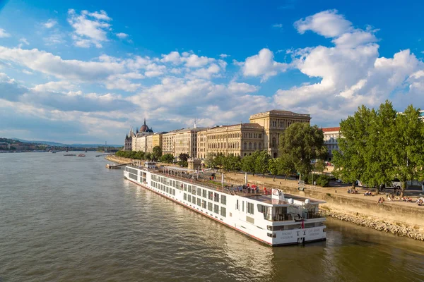 Budapeszt i Dunaju — Zdjęcie stockowe
