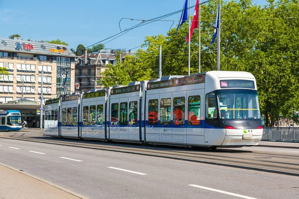 Zürih şehir tramvay