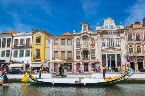 Aveiro, Portekiz geleneksel tekneler — Stok fotoğraf