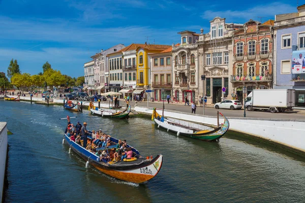 Aveiro, Portekiz geleneksel tekneler — Stok fotoğraf