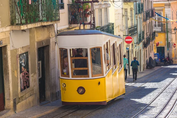 Füniküler Lizbon şehir merkezi