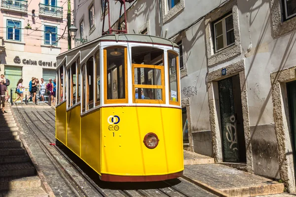 Füniküler Lizbon şehir merkezi