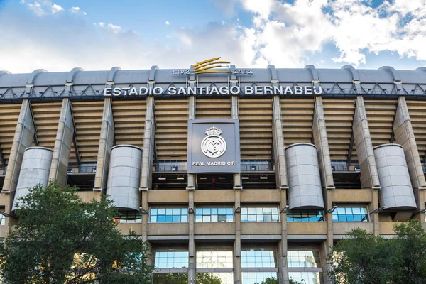 Стадион Сантьяго Бернабеу в Мадриде — стоковое фото