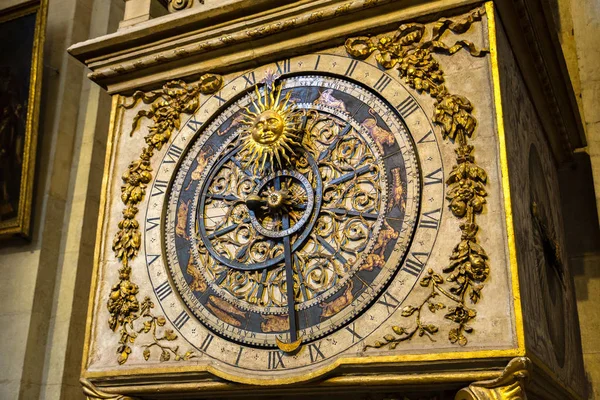 Interior de la Catedral de Lyon — Foto de Stock