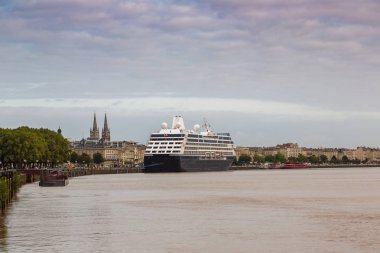 Cruise gemi Bordeaux
