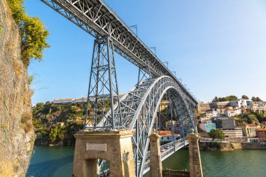 Porto 'daki Dom Luis Köprüsü