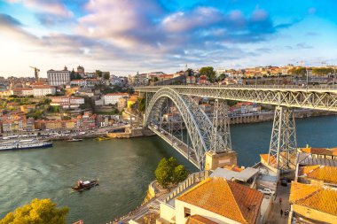 Porto 'daki Dom Luis Köprüsü