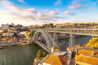 Porto 'daki Dom Luis Köprüsü