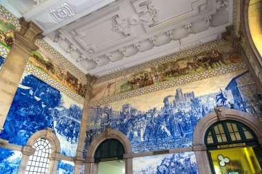 Sao Bento tren istasyonu Porto