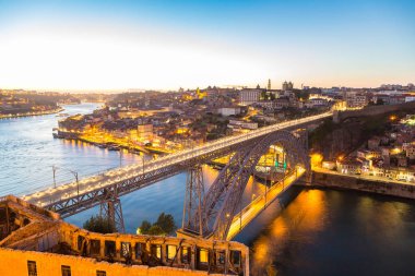 Porto 'daki Dom Luis Köprüsü