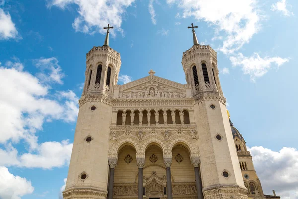 Notre Dame de Fourviere en Lyon — Foto de Stock