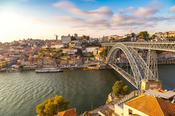 Porto 'daki Dom Luis Köprüsü