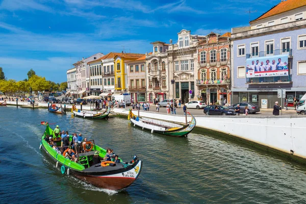 Aveiro, Portekiz geleneksel tekneler — Stok fotoğraf