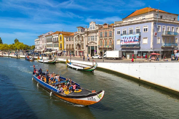 Aveiro, Portekiz geleneksel tekneler — Stok fotoğraf